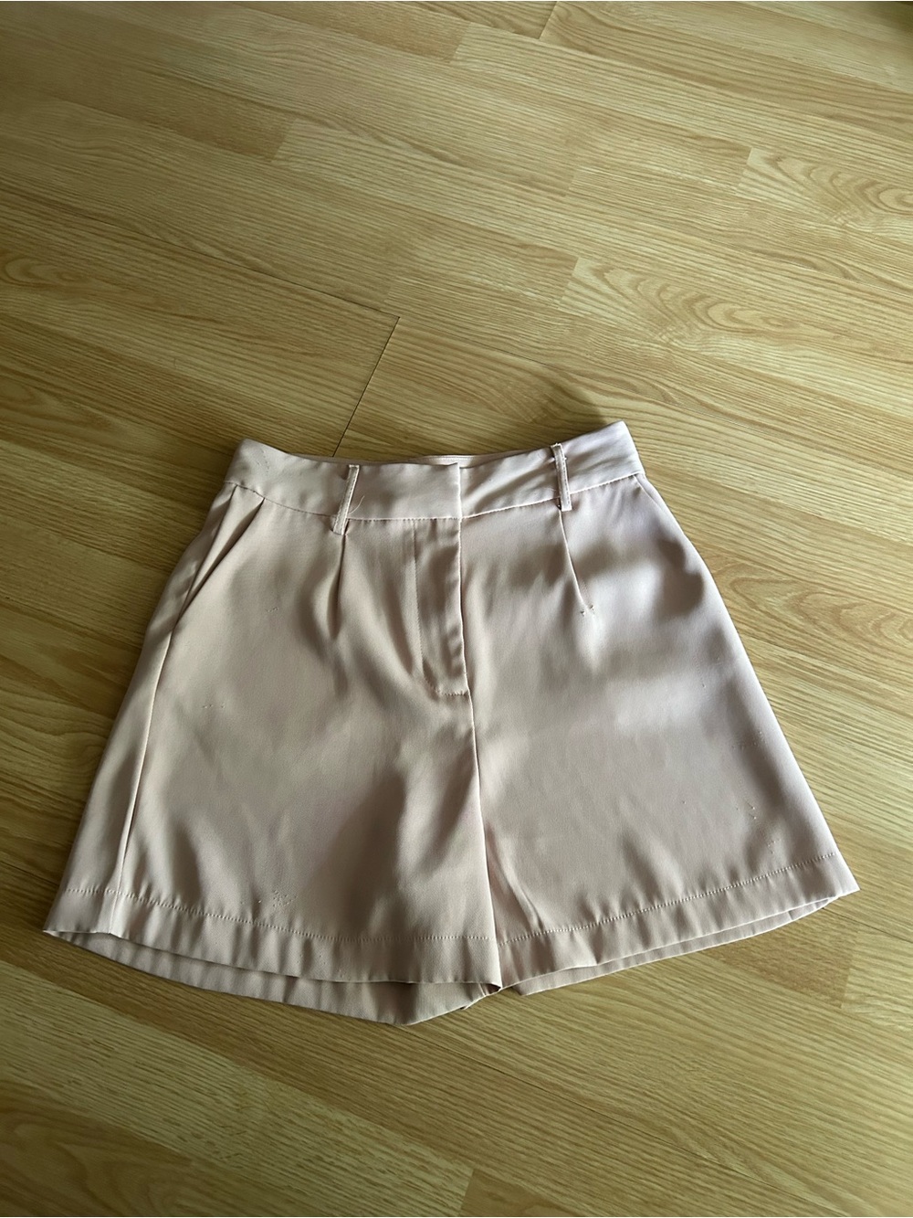 Ovi Light Pink Dress Shorts Women’s Medium